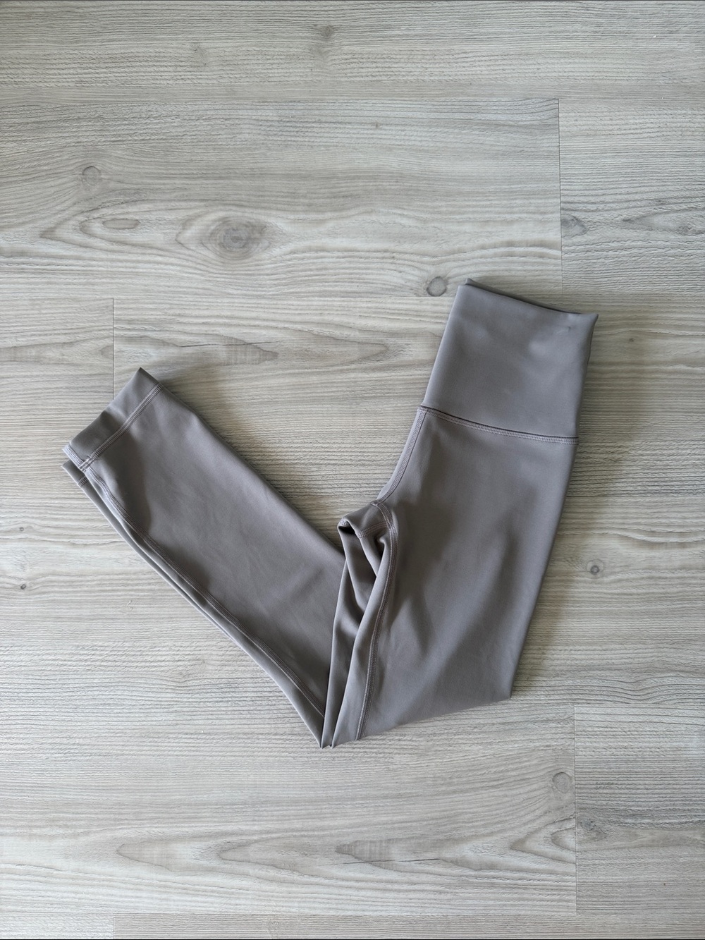Lululemon Wunder Train High-Rise Leggings โ Neutral Taupe Grey